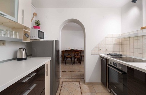 Rasopasno Villa | Holiday House Stone Lady