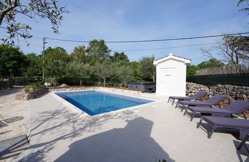 Rasopasno Villa | Holiday House Stone Lady