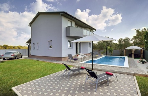 Orbanici House | Holiday house Vodnjan for 8 persons with 4 bedrooms - Holiday house