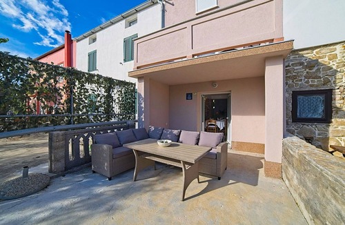 Kampor House | Holiday house with a parking space Kampor, Rab (K-16357)