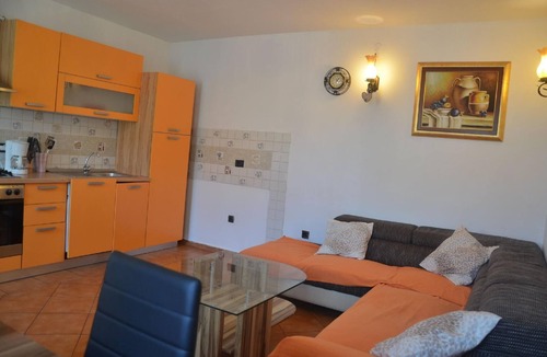 Grizane House | Holiday house with its own terrace and pool