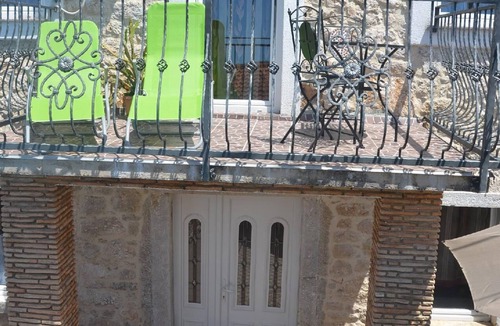 Grizane House | Holiday house with its own terrace and pool