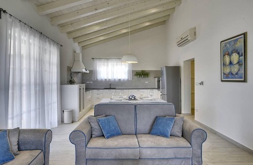 Kavran House | Holiday house with private pool for 6 persons approx. 160 qm in Kavran, Istria (South coast of Istria)