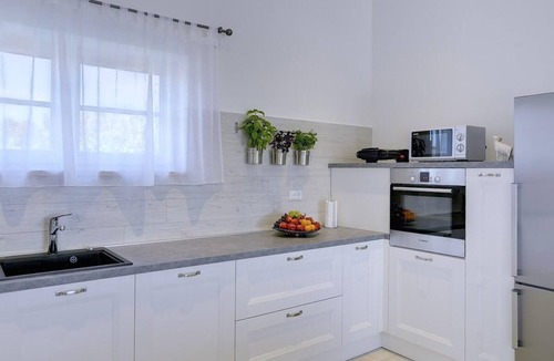 Kavran House | Holiday house with private pool for 6 persons approx. 160 qm in Kavran, Istria (South coast of Istria)