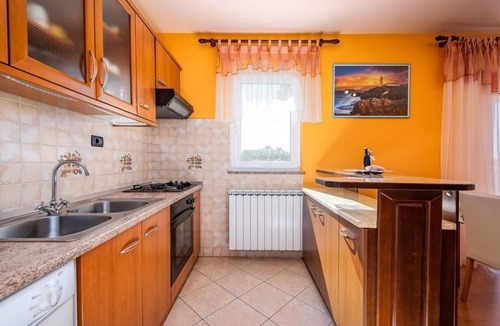 Lindar House | Holiday house with private pool for 10 persons approx. 112 qm in Lindar, Istria (Interior of Istria)