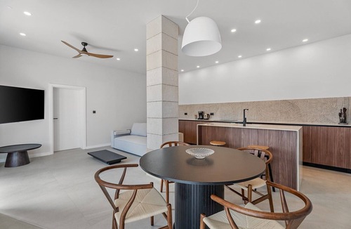 Omis Villa | Holiday Resort Almissum - Luxury 11-bedroom villa