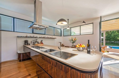 Rogocana House | Holiday villa 'Breg' with hot tub