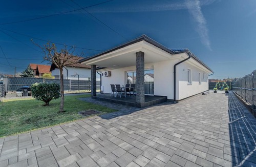 Kraljevec Sesvetski Villa | Holiday Villa Pervan