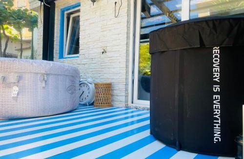 Ika Apartment | Hot Jacuzzi & Ice Bath Apartment