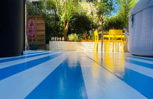 Ika Apartment | Hot Jacuzzi & Ice Bath Apartment