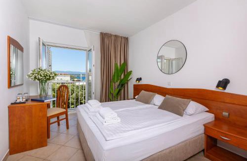 Malinska Hotel | Hotel Adria