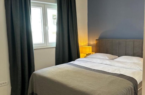 Znjan Hotel | Hotel Elu Iris