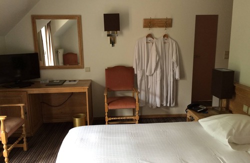 Halle Hotel | Hotel Les Eleveurs