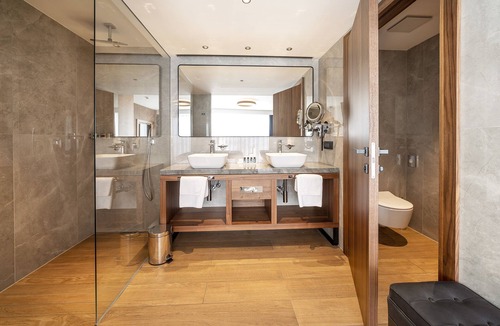 Malinska Hotel | Hotel Riva