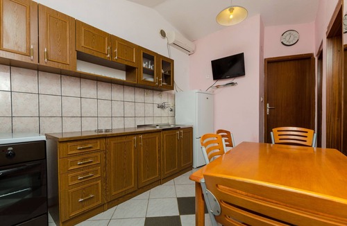 Rogac House | House Barbarina (38793-K1) - Rogac - island Solta