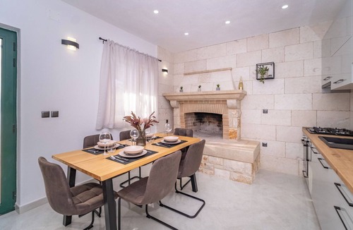 Praznica House | House Bračuta (44552-K1) - Pucisca - island Brac