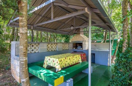 Vinkuran House | House Cador
