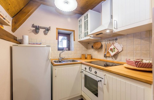 Lic House | House Gorska vila (120101-K1) - Lič