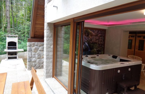 Lic House | House Gorska vila (120101-K1) - Lič
