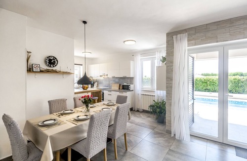 Marcana House | House Gortan in Marcana with pool, family-friendly, dogs allowed, quiet location