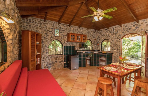 Dominical House | House in Tropical Eden Walking Distance to Beach