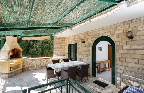 Gornje Selo House | House Ivo (47171-K1) - Stomorska - island Solta
