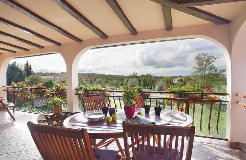 Kapelica House | House Licul, 3-bedroom house with pool and garden near Labin, Ferienhaus Istrien