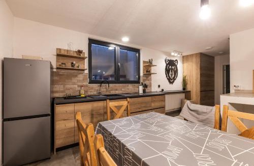 Kupjak House | House Medvjed
