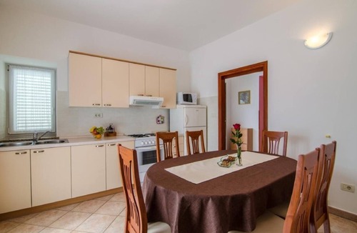 Marceljani House | House Mia- privacy and fenced property