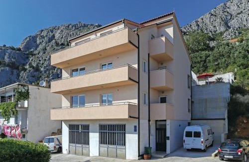 Omis House | House Miho