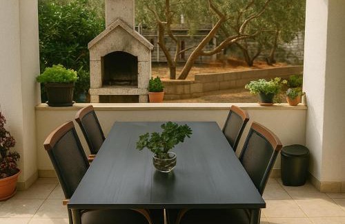 Donje Selo House | House Natale