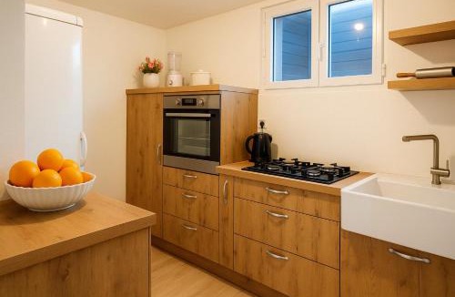 Donje Selo House | House Natale