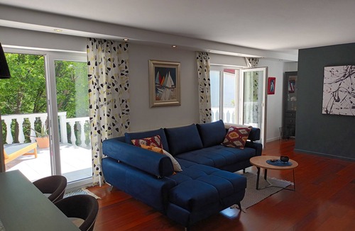 Vratarusa Apartment | House Niko - "MaxSea" 2-day suite with sauna - 1 minut from the beach
