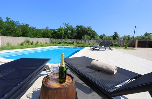 Loborika House | House Nina - House with a heated pool