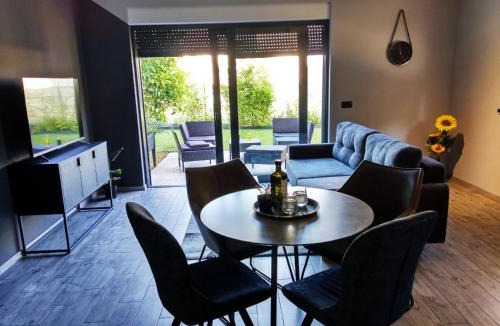 Seget Donji Apartment | House of Silence