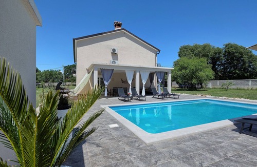 Hrboki House | House Ondine by Interhome