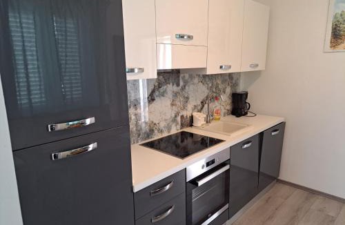 Banjol Apartment | House Stojakovic