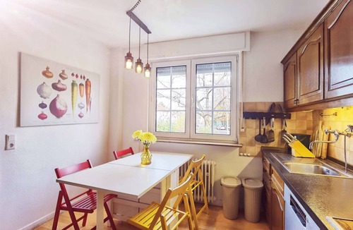 Dreieich House | House with a large garden & new remodeled kitchen