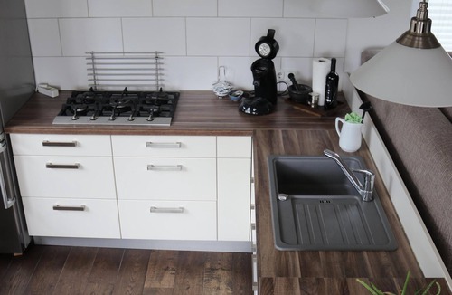 Roermond Boat Rental | Houseboat in the middle between AreaX and Outlet nevertheless pure nature