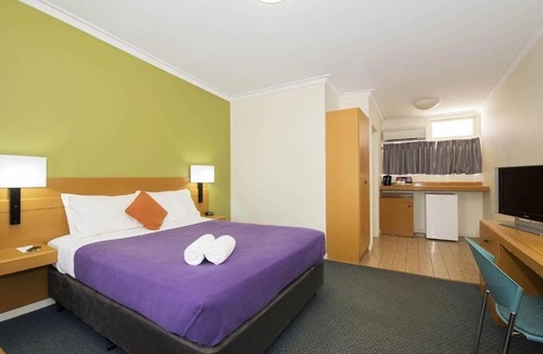 Tarcoola Beach Hotel | ibis Styles Geraldton
