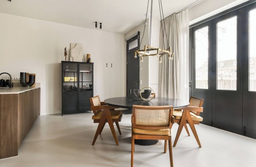 Eastern Docklands Apartment | Iconic Luxury Designer Canal Loft in Trendy Amsterdam East | Boutique Stay