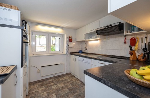 Selce House | Impressive holiday home just 80 metres from the beach with Mediterranean garden and chill-out area