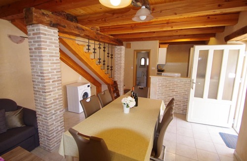 Kavran House | in Kavran mit Terrasse und Grill by Interhome