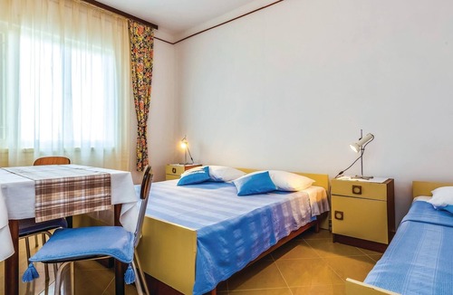 Kraljevica Apartment | In the beautiful bay Grabrova is located this house with three smaller apartments (CKC931-933).