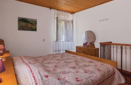 Pomer House | In the small fishing village of Pomer lies this traditional stone house from the early last century.