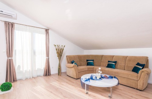 Poljica Apartment | In the small village of Nenadi.