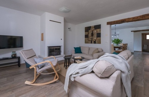 Makovci Villa | In the village Vigini and it is one of the two houses in the whole village