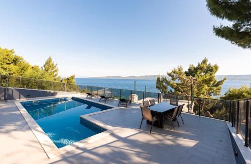 Marusici Apartment | Ivana Black & White Apartments - Marusici