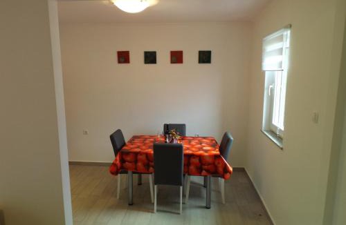 Jadranovo Apartment | Ivna app
