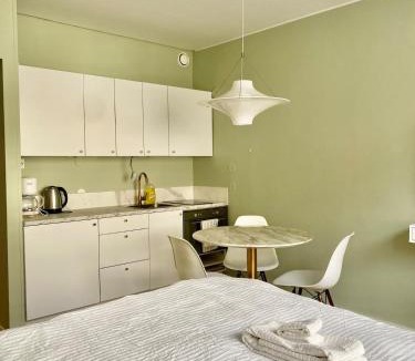 Punavuori Apartment | Jade's Suite, Helsinki Center